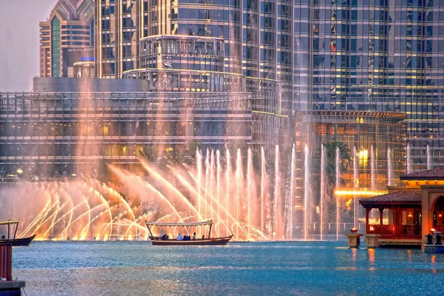 Dubai Fountain Show and Lake Ride